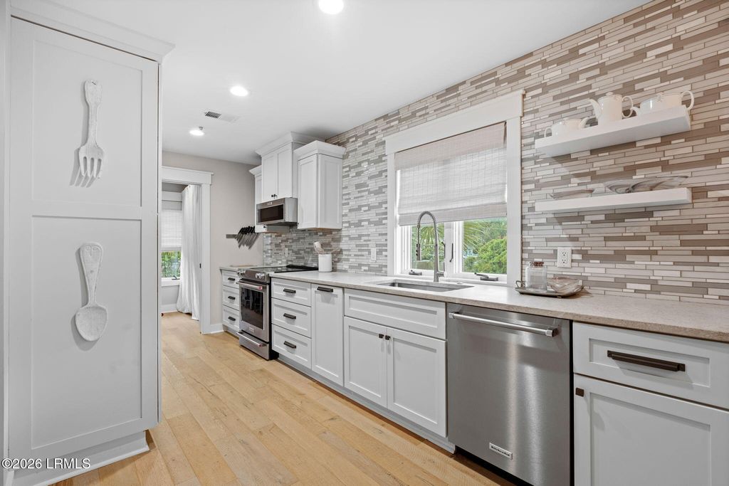 10 Johnston Way Ste E, Bluffton, SC 29910