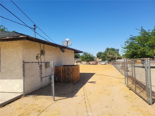 18114 Pitache Street, Hesperia, CA 92345