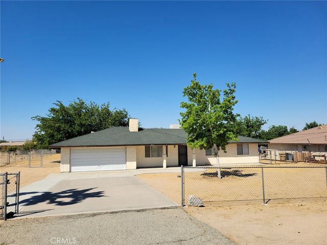 18114 Pitache Street, Hesperia, CA 92345