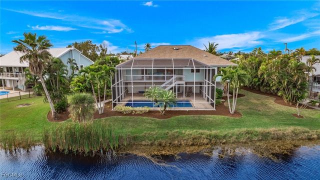 736 Durion CT, Sanibel, FL 33957