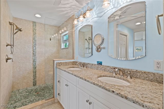 736 Durion CT, Sanibel, FL 33957