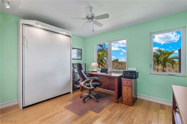 736 Durion CT, Sanibel, FL 33957