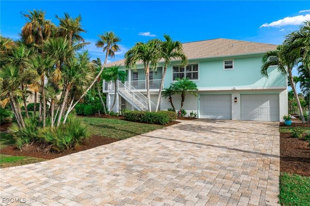 736 Durion CT, Sanibel, FL 33957