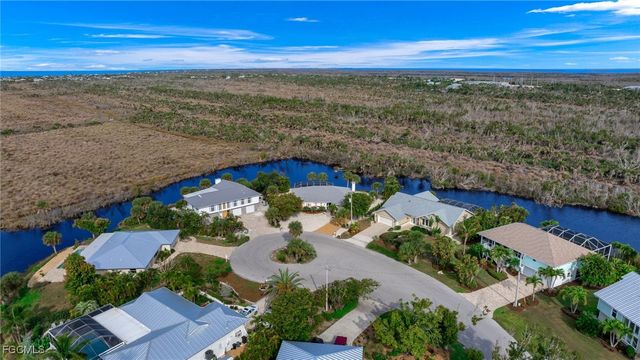 736 Durion CT, Sanibel, FL 33957