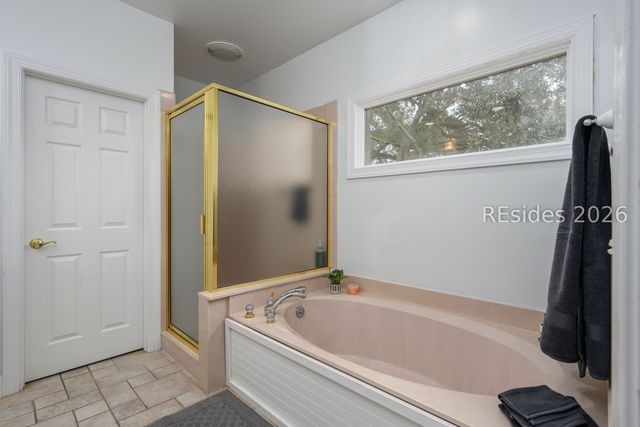 8 Old Fort Way, Hilton Head Island, SC 29926