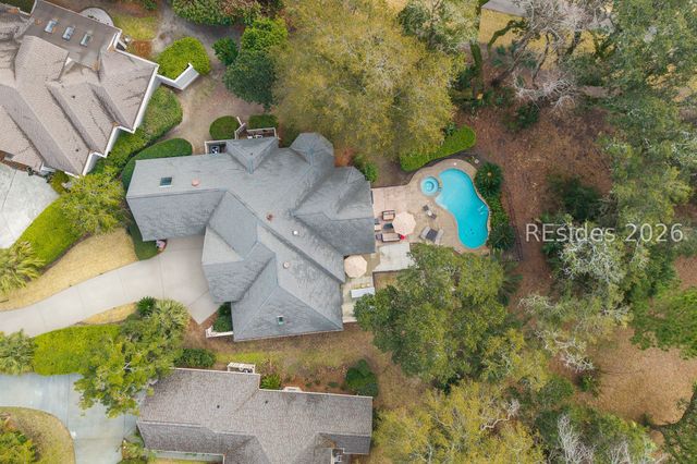 8 Old Fort Way, Hilton Head Island, SC 29926