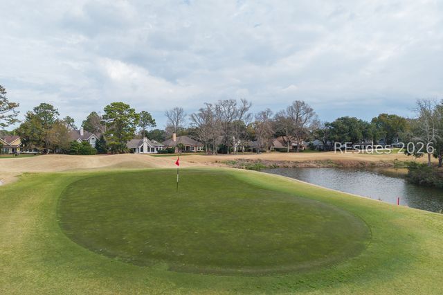 8 Old Fort Way, Hilton Head Island, SC 29926