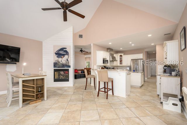 8 Old Fort Way, Hilton Head Island, SC 29926