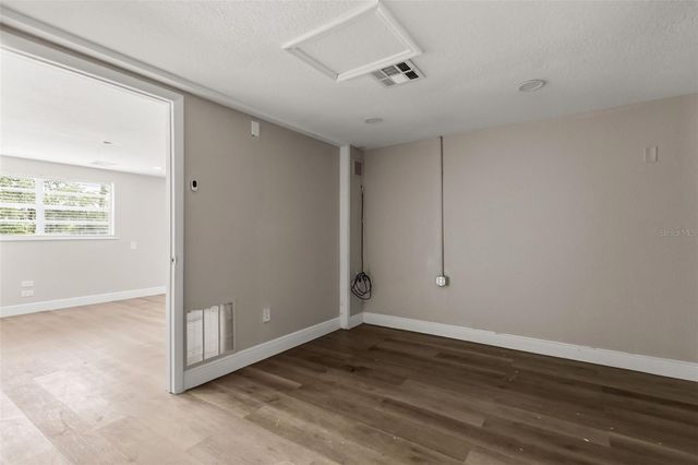 250 LONGWOOD HILLS ROAD, Longwood, FL 32750
