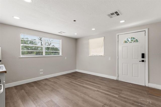 250 LONGWOOD HILLS ROAD, Longwood, FL 32750