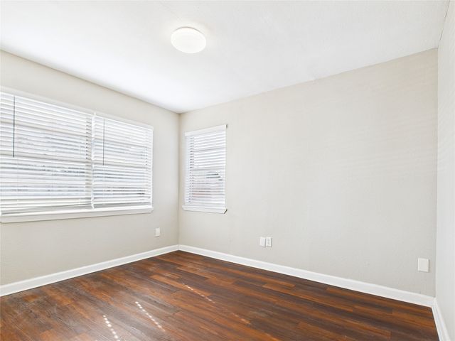 2712 Evans Avenue, Fort Worth, TX 76104