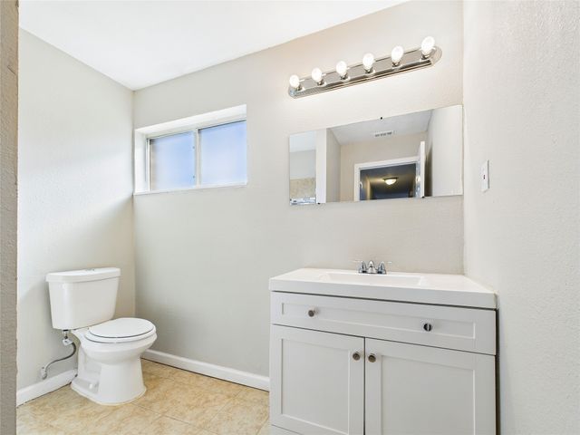 2712 Evans Avenue, Fort Worth, TX 76104