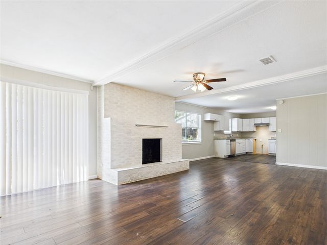 2712 Evans Avenue, Fort Worth, TX 76104