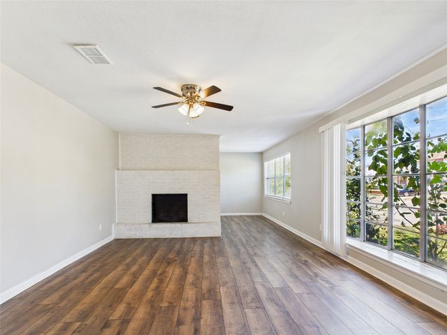 2712 Evans Avenue, Fort Worth, TX 76104