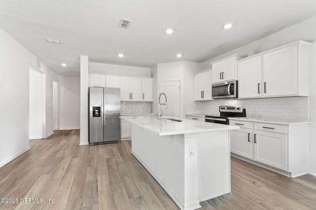 2267 SHADY BREEZE Lane, Green Cove Springs, FL 32043