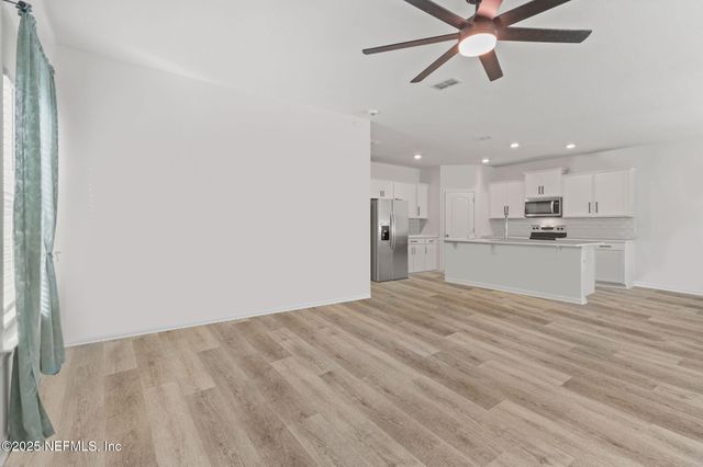 2267 SHADY BREEZE Lane, Green Cove Springs, FL 32043