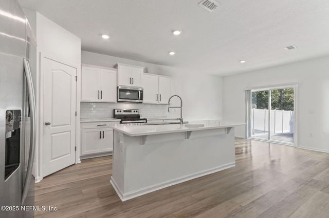 2267 SHADY BREEZE Lane, Green Cove Springs, FL 32043