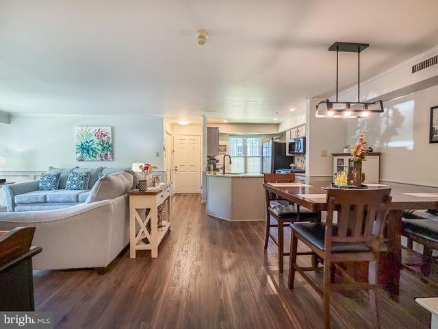 601 SOCIETY PL, Newtown, PA 18940