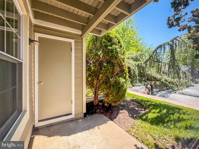 601 SOCIETY PL, Newtown, PA 18940