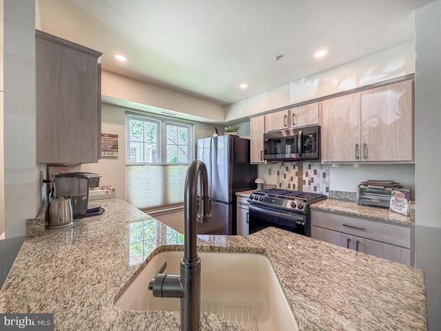 601 SOCIETY PL, Newtown, PA 18940