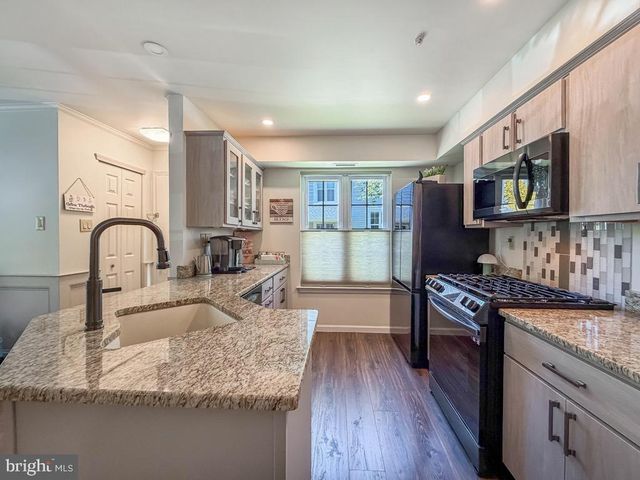 601 SOCIETY PL, Newtown, PA 18940