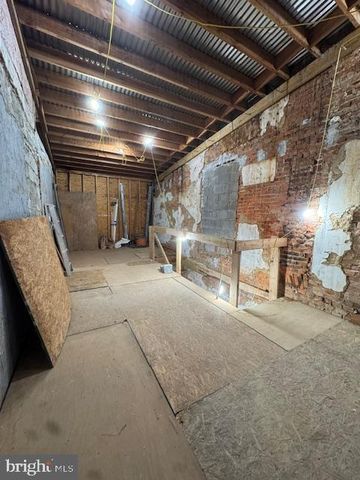 2459 FRANKFORD AVE, Philadelphia, PA 19125