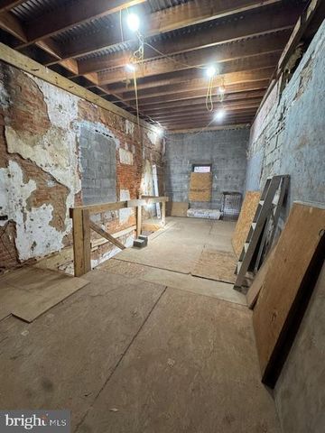 2459 FRANKFORD AVE, Philadelphia, PA 19125