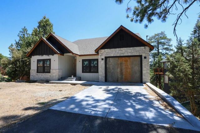 736 Villa Grove Avenue, Big Bear, CA 92314