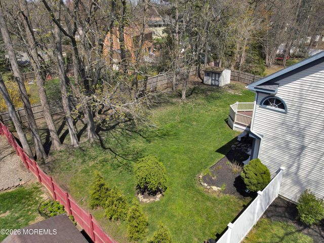 27 Oakland Road, Parlin, NJ 08859