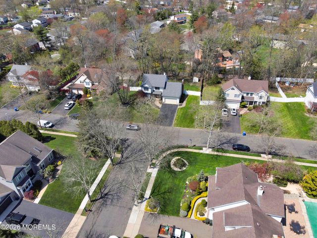 27 Oakland Road, Parlin, NJ 08859