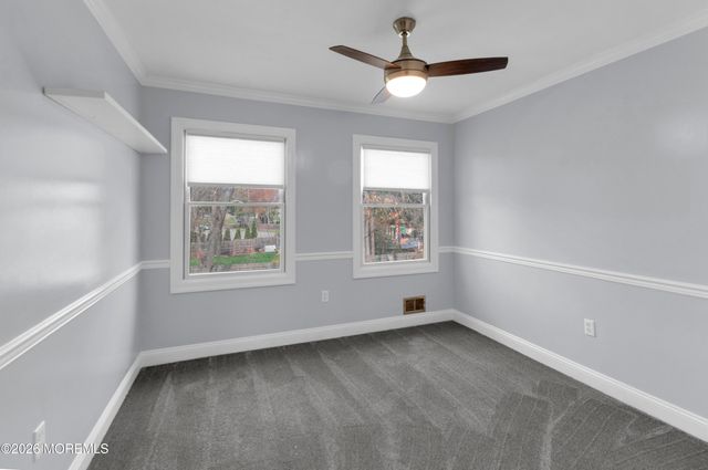 27 Oakland Road, Parlin, NJ 08859