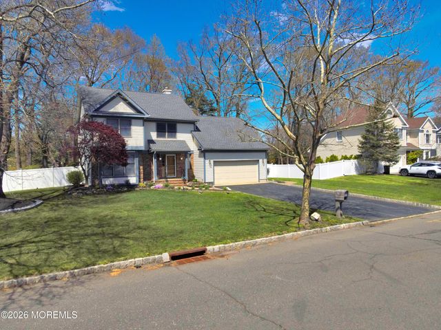 27 Oakland Road, Parlin, NJ 08859