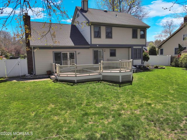 27 Oakland Road, Parlin, NJ 08859