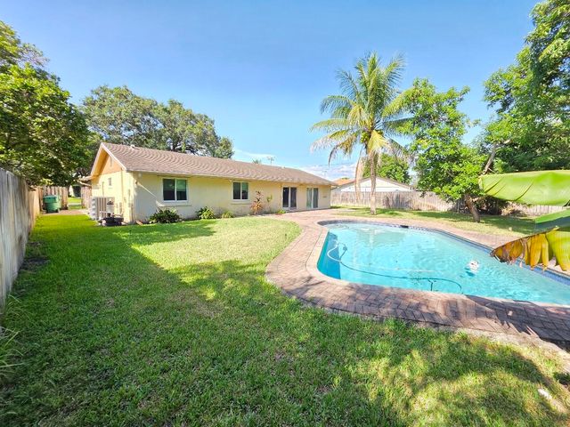 12301 Paseo Way, Cooper City, FL 33026