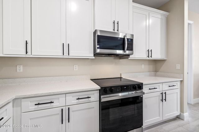 207 Bellbrook Street SE, Palm Bay, FL 32909