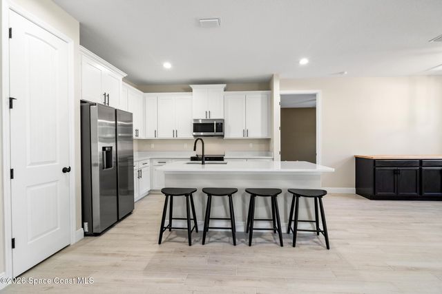 207 Bellbrook Street SE, Palm Bay, FL 32909