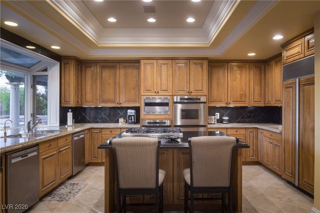 1413 Iron Hills Lane, Las Vegas, NV 89134