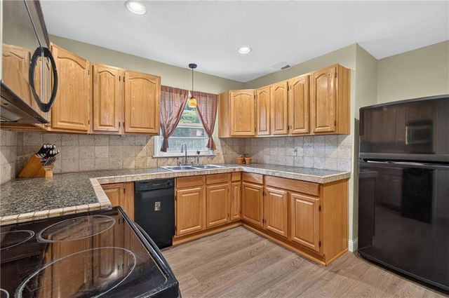 8427 England Street, Overland Park, KS 66212