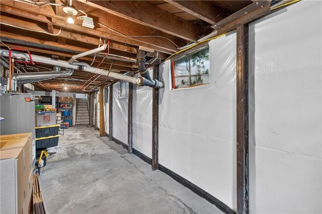 8427 England Street, Overland Park, KS 66212