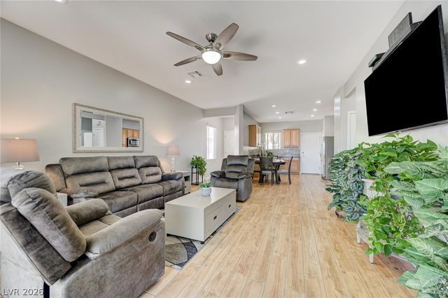 2521 Crater Rock Street, Henderson, NV 89044