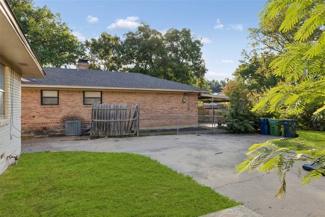 132 W Kenwood Drive, Garland, TX 75041