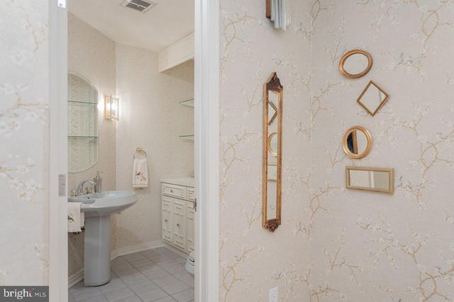 1848 COLLEGE AVE, Harrisonburg, VA 22802