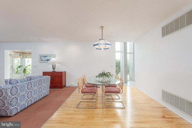 1848 COLLEGE AVE, Harrisonburg, VA 22802