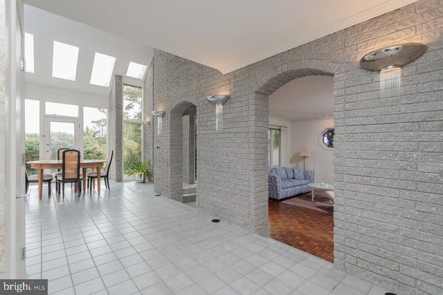 1848 COLLEGE AVE, Harrisonburg, VA 22802