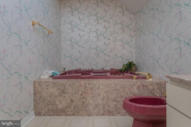 1848 COLLEGE AVE, Harrisonburg, VA 22802