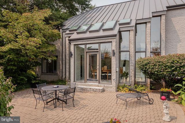 1848 COLLEGE AVE, Harrisonburg, VA 22802