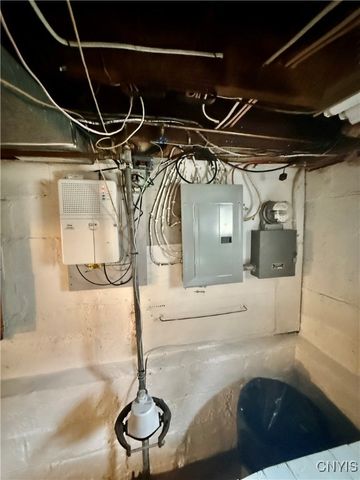 242 North Hoopes Avenue, Auburn, NY 13021