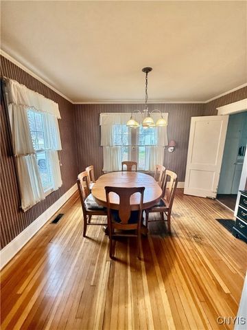 242 North Hoopes Avenue, Auburn, NY 13021