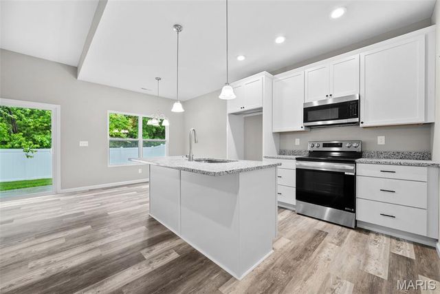 206 Jimmy H Drive, Jonesburg, MO 63351