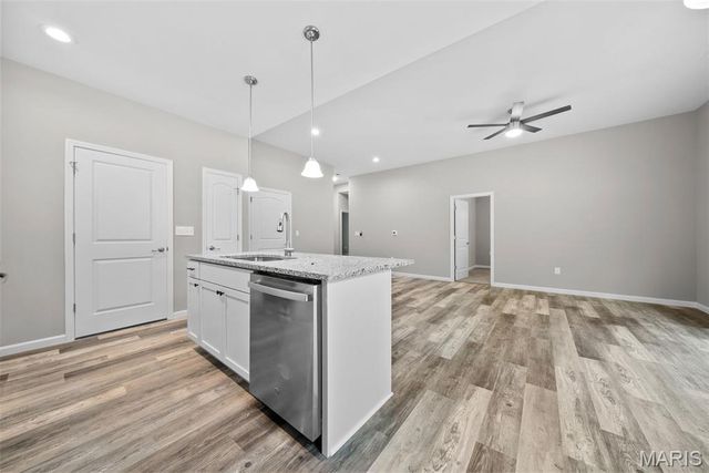 206 Jimmy H Drive, Jonesburg, MO 63351